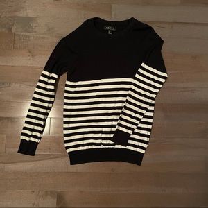 Forever 21 sweatshirt